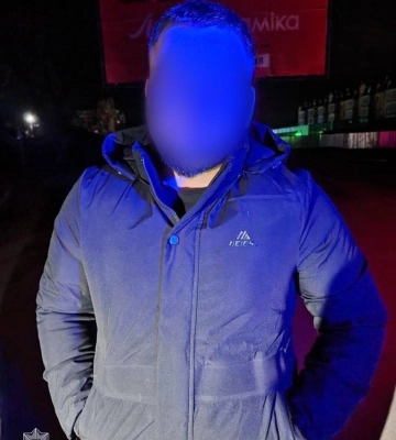 В Ужгороді затримали чоловіка, який дебоширив вночі