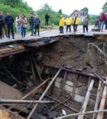 На Львівщині триває ліквідація наслідків негоди (ФОТО, ВІДЕО)