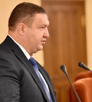 Ексочільник Кіровоградської облради Сергій Шульга позивається проти неї у суді