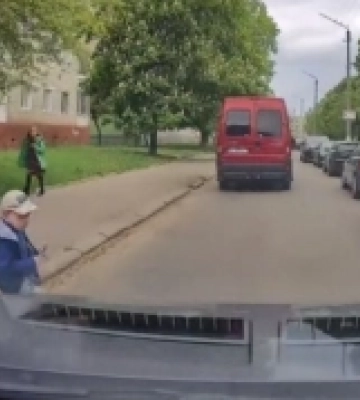 У Нововолинську дитина ледве не потрапила під колеса автомобіля