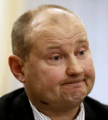 ВАКС оголосив вирок екссудді Чаусу, який закопував банки з доларами