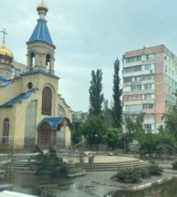 Херсон: в мікрорайоні Острів розпочали відновлювальні роботи
