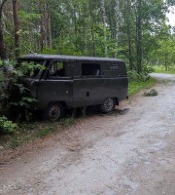 На Сумщині внаслідок ворожого обстрілу автівки з людьми загинули 6 осіб