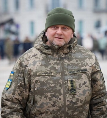 "Предательство". Залужный в начале большой войны отказался взрывать мосты в Киеве — BBC