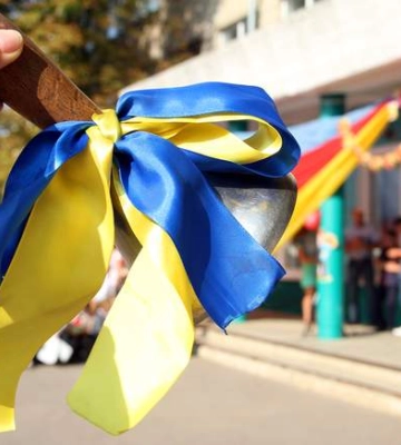 Протягом двох днів у понад 400 школах Києва лунатимуть останні дзвоники