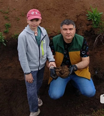 Криворіжець під час прогулянки з сином під Харковом натрапив на рідкісні кістки: що кажуть археологи