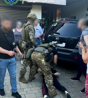 На Закарпатті злочинній групі повідомили про підозру у перевезенні ухилянтів