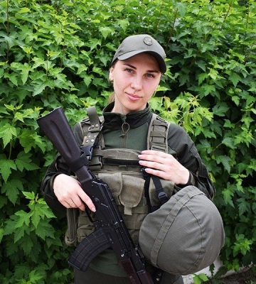 «Коли дід радив іти на військову службу, я навіть не підозрювала, наскільки вона мені сподобається», – нацгвардійка з Волині