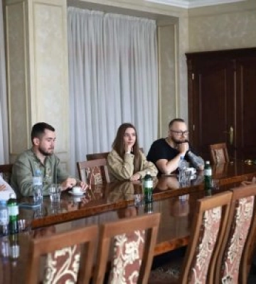 У Закарпатській облраді відзначили активних користувачів соцмереж