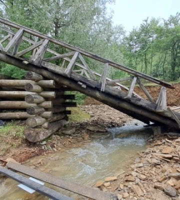 Внаслідок затоплення на Львівщині пошкоджена інфраструктура в заповіднику «Тустань»
