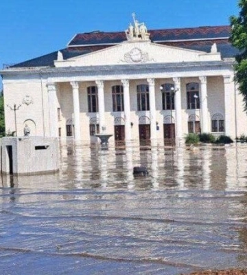 Будинки зносить течія. Який вигляд мають села та міста Херсонщини після теракту на Каховській ГЕС — фото, відео