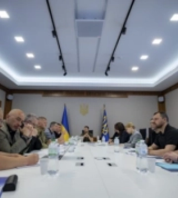 Підрив Каховської ГЕС: у Дніпро потрапило щонайменше 150 тонн машинного мастила