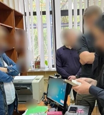 Требовала взятку за успешную защиту диплома: в Киевской области разоблачена заведующая кафедрой одного из вузов