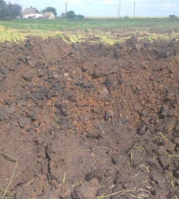 В результате очередных вражеских обстрелов Запорожской области погибла женщина — глава ОВА