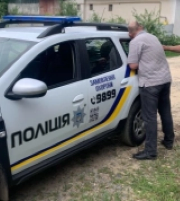 У торговому центрі Мукачева чоловік побив жінку