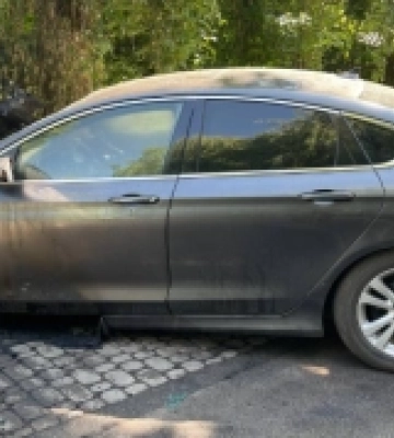 Авто, яке спалили у Рівному, належить журналісту Владу Ісаєву