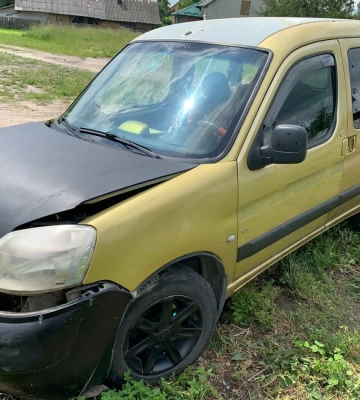 Нетверезий водій на Львівщині збив двох жінок, - ФОТО