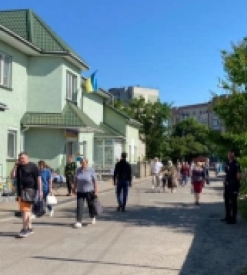 У Костополі продавці «домашнього» поступово переходять на ринок