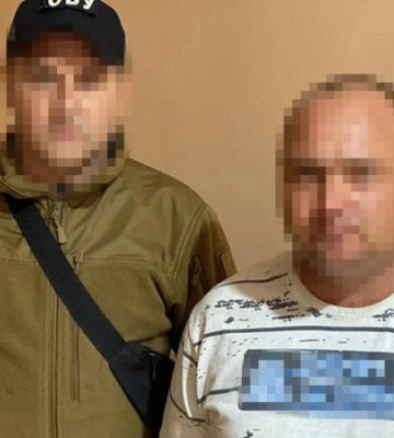 СБУ і Нацполіція затримали двох колаборантів, що працювали в херсонській тюрмі