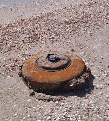 Одеситам заборонили виходити на пляжі та купатися в морі