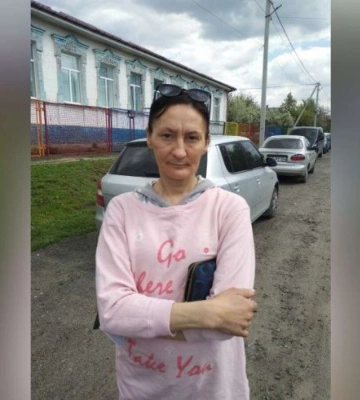 Пішла з дому ще у квітні: на Дніпропетровщині розшукують 41-річну жінку