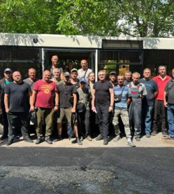 Комунальники із Кропивницькому допомагають ліквідовувати наслідки підтоплення на Херсонщині