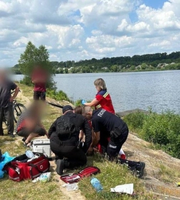 Намагався переплисти річку: на Київщині потонула дитина