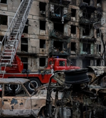 Кількість загиблих через ракетний удар по багатоповерхівці у Кривому Розі зросла до 13