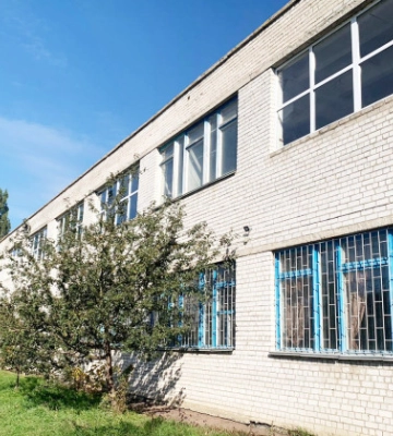 Установил некачественные окна в профтехучилище: в Житомирской области подозревается директор частного предприятия
