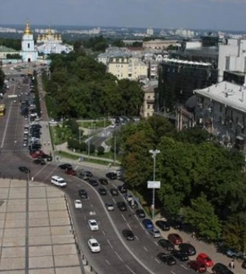 Протягом 16 червня буде обмежено рух у центрі Києва