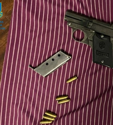 На Львівщині чоловіка затримали під час збуту вогнепальної зброї (ФОТО)