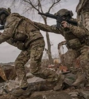 Ідуть бої за кожну посадку, трупи росіян лежать ще з зими: що відбувається на Бахмутському напрямку