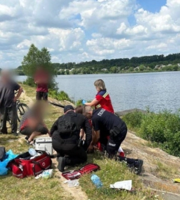 Трагедія на Київщині:  хлопчик потонув, намагаючись перепливти річку