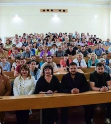 В Мелитополе коллаборантов из фейкового вуза за воровство денег “прессуют” спецслужбы рф 