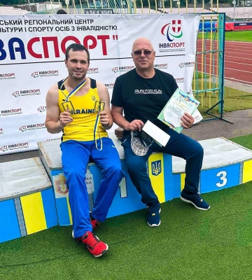 Миколаївський паралімпієць виграв спринтерські забіги на чемпіонаті України