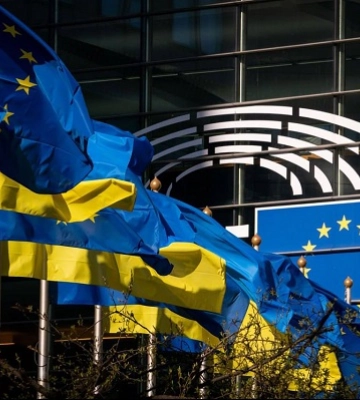 Європарламент схвалив резолюцію із закликом прийняти Україну до НАТО