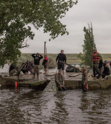 Воїни ССО врятували окупантів, які ледь не потонули на Херсонщині (ВІДЕО)