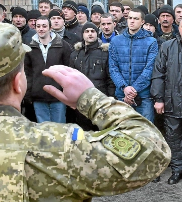 В Ивано-Франковске всем военнообязанным дали 10 дней, чтобы прибыть в ТЦК (документ)