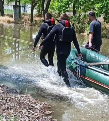Підрив Каховської ГЕС. На Херсонщині підтоплені вже 24 населені пункти, евакуація триває - МВС