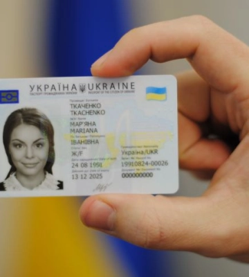 Міграційники продовжують відновлювати втрачені документи військовим