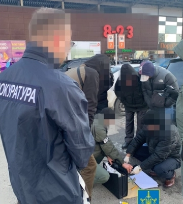 Вимагав хабаря за місце в «єЧерзі»: на Волині судитимуть посадовців Укртрансбезпеки (Фото)