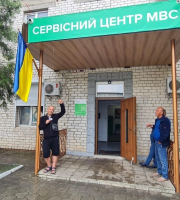 Херсонці активно складають практичні іспити у нещодавно відкритому Сервісному центрі МВС