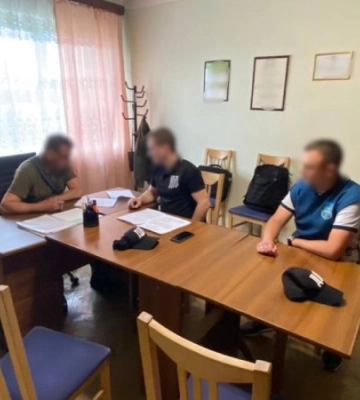 На Закарпатті двох керівників лісових підприємств підозрюють у видачі незаконних дозволів на рубку лісу зі збитками 3,5 млн грн