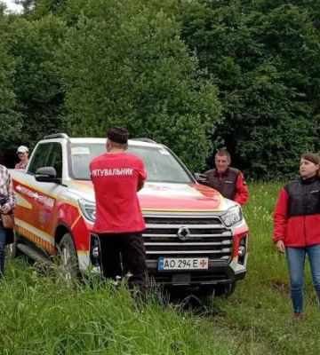 Рятувальники розшукали туристок з Полтавщини, які заблукали в Карпатах