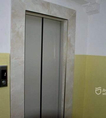 У ще двох дніпровських будинках ОСББ та ЖБК виконали ремонт каналізації та ліфту за програмою співфінансування