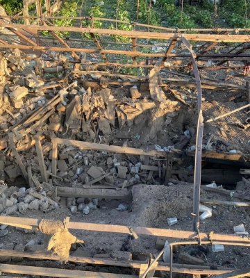 Під час обстрілу Дніпропетровщини постраждала жінка та загинув чоловік