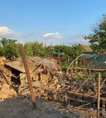 Росіяни двічі атакували Нікополь: пошкоджено будинки, газопроводи та лінії електропередачі — Події