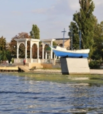 В Голій Пристані поступово відновлюється електропостачання, але зв&#039;язку наразі немає