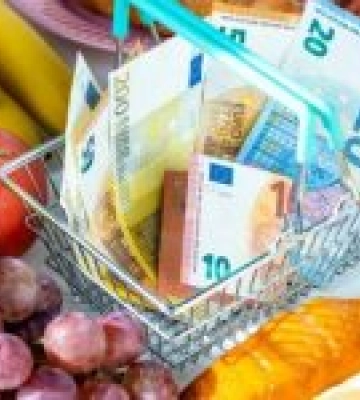 Інфляція в Австрії трохи знизилася, але зростання цін на продукти двозначна