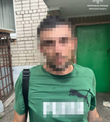 У Черкасах під час бійки чоловік травмував іншого ножем